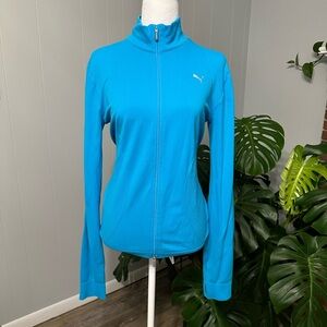 🛍️PUMA women’s dry sell full zipper track stretch knit jacket excellent.